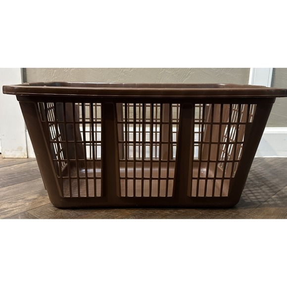 Rubbermaid Other - Rubbermaid Brown Laundry Basket Vintage 2885 Rectangle Clothes 22x16x11